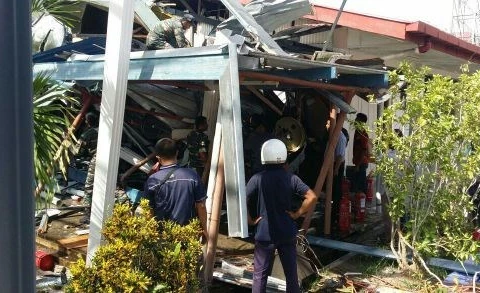 Malasia: Caída de helicóptero militar contra escuela deja cuatro heridos