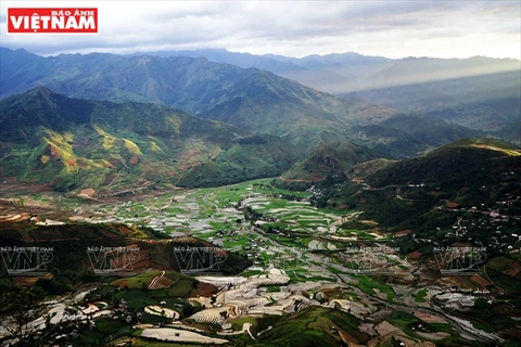 El valle de Khau Pha en la temporada de riego