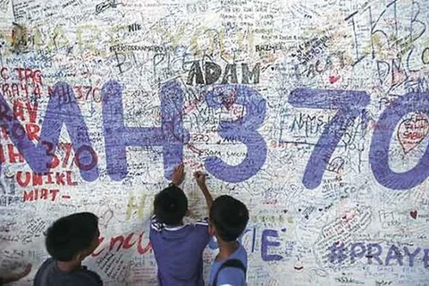Objeto descubierto en Mauricio pertenece a vuelo MH370, confirma Malasia