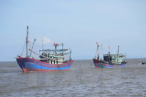 Tailandia detiene cinco pesqueros de Vietnam