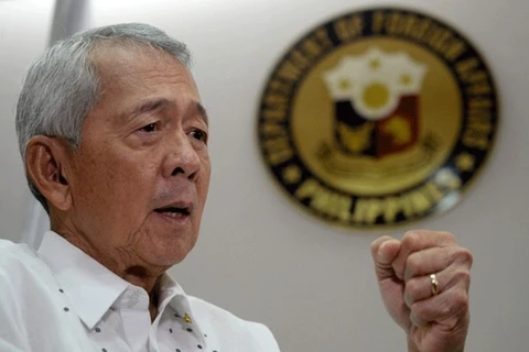 Canciller filipino descarta posibilidad de romper acuerdos militares con EE.UU.