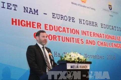 Celebran en Vietnam foro sobre educación universitaria europea