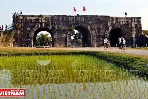 [Fotos] Ciudadela de la Dinastía Ho- punto turístico atractivo en Thanh Hoa