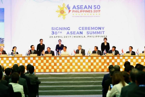 [Foto] ASEAN: A 50 años de fundación y desarrollo