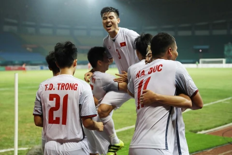  [Fotos] Vietnam alcanza las semifinales de fútbol de ASIAD por primera vez