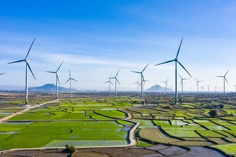 Estudia Vietnam reemplazar combustibles fósiles y fuentes hídricas con energía solar