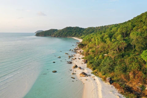 Disfrutar las más hermosas playas de isla Phu Quoc de Vietnam 