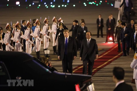 [Fotos] Presidente de Estados Unidos, Donald Trump, llega al hotel Marriott JW, en Hanoi