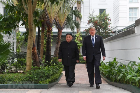 [Fotos] Presidentes norteamericano Trump y su homólogo norcoreano Kim Jong-un en el hotel Sofitel Legend Metropole Hanoi