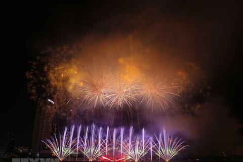 [Fotos] Festival Internacional de Fuegos Artificiales en Da Nang