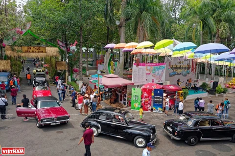 [Fotos] Exposición de coches antiguos en Ciudad Ho Chi Minh