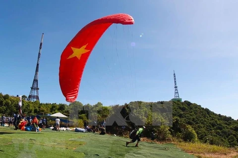 [Fotos] Concurso de parapentes en Da Nang