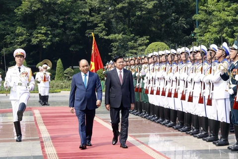 [Foto] Inicia primer ministro de Laos visita oficial a Vietnam