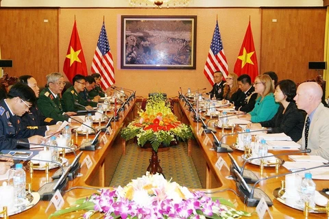 [Foto] Profundizan Vietnam y Estados Unidos colaboración de defensa 