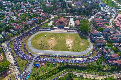 [Foto] Carrera de caballos Bac Ha atrae a turistas