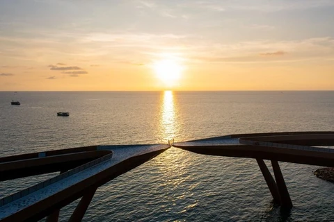 Puente del beso, un nuevo destino icónico en Vietnam