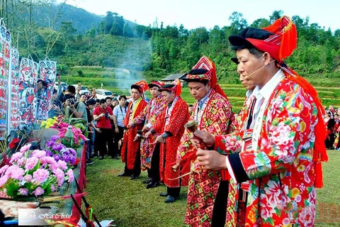Culto a los ancestros de minoría étnica en Ha Giang, reconocido patrimonio cultural de Vietnam 