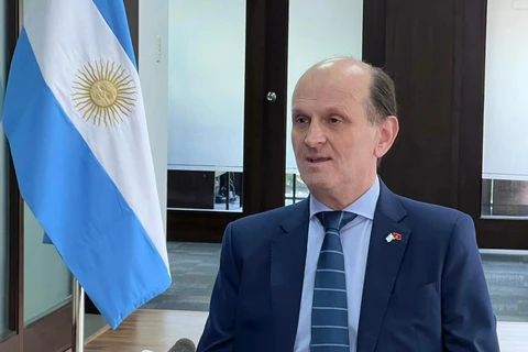 Vietnam es digno de admirar, afirma embajador de Argentina