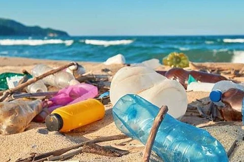 Vietnam: pionero global en disminución de residuos plásticos en el océano