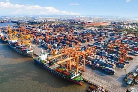 Aprueban plan maestro sobre desarrollo del sistema portuario de Vietnam