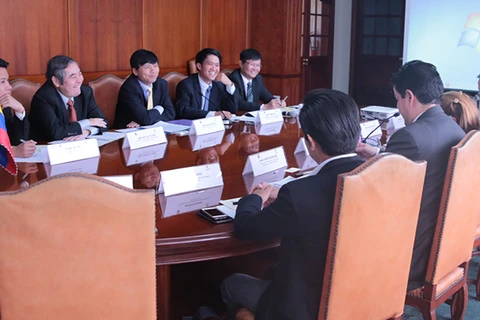 Vietnam y Ecuador efectúan tercera consulta política 