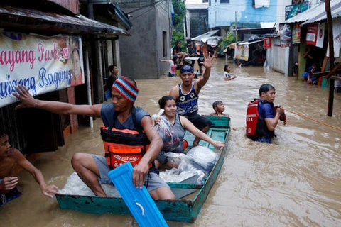 Filipinas: Evacúan a más de 23 mil personas por intensas lluvias