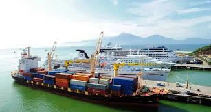 Puerto de Da Nang se convertirá en centro logístico de región central