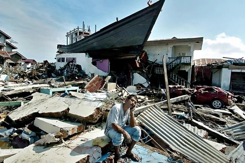 Indonesios recuerdan desastre de tsunami en Aceh