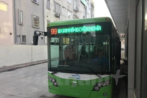Pondrán en operación mañana primer sistema de autobús expreso de Vietnam