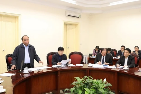 Premier pide a Hanoi impulsar perfeccionamiento de infraestructuras de transporte 