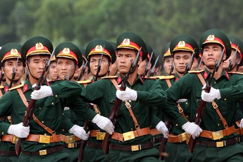 Ministro vietnamita de Defensa felicita a soldados en ocasión del Tet