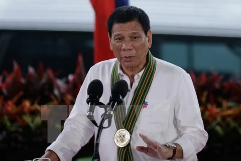 Presidente filipino excluye a policía de operaciones antidrogas 