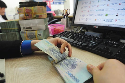 Vietnam adopta medidas para controlar inflación en 2017