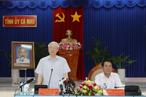 Líder partidista vietnamita pide a Ca Mau impulsar economía marítima 