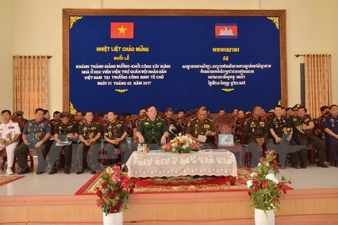 Inauguran obras financiadas por Vietnam en academia militar camboyana