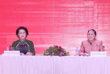 Presidenta parlamentaria de Laos visitará Vietnam