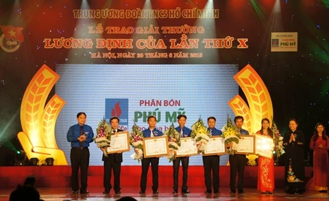 Honrarán en Vietnam a los 10 jóvenes más sobresalientes 