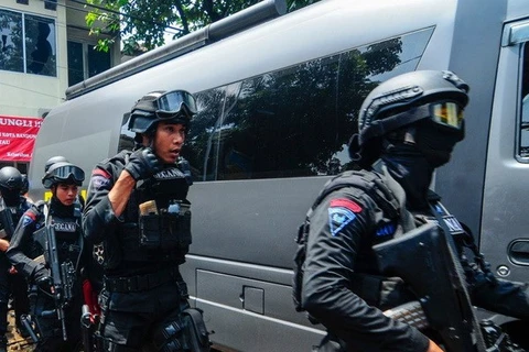 Detiene Indonesia a dos sujetos involucrados a ataque terrorista en Java