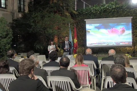 Efectúan en Buenos Aires seminario "Cooperación comercial Vietnam- Argentina" 