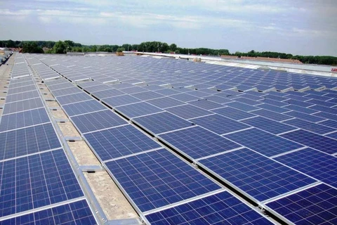 Empresa sudcoreana invertirá en proyecto de energía solar en provincia vietnamita