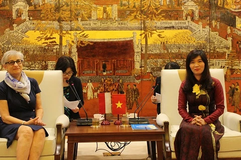 Hanoi y Varsovia intercambian experiencias de gestión urbana 