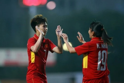 Selección femenina de fútbol sub-15 de Vietnam asiste a campeonato sudesteasiático