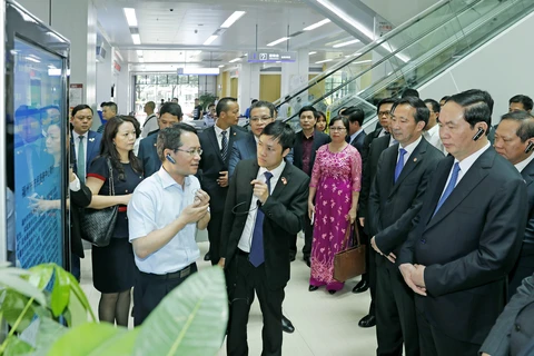 Presidente vietnamita invita inversiones chinas en proyectos de alta tecnología 