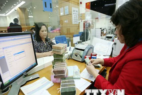 Diputados vietnamitas debaten medidas para solucionar deudas malas