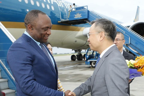 Presidente del Senado de Haití inicia visita oficial a Vietnam