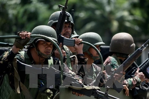 Filipinas refuerza operación militar antiterrorista en Marawi 