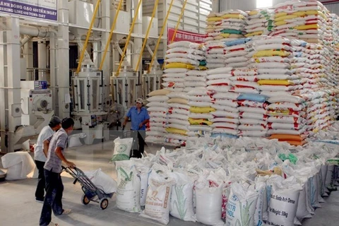 Entregan donación de arroz vietnamita a Cuba