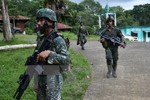 Ejército de Filipinas contrarresta ataque de extremistas islámicos 