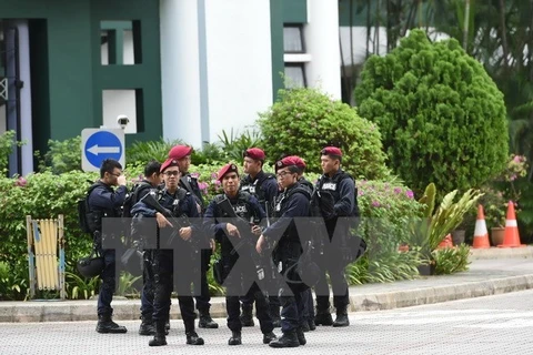 Singapur arresta a un policía por planear combatir en Siria