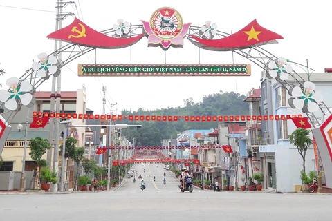 Efectúa en provincia vietnamita actividades para fortalecer amistad con Laos